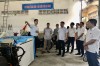 Đoàn đi kiểm tra tại xưởng in của Công ty TNHH Xây dựng và Thương mại Ngọc Hưng