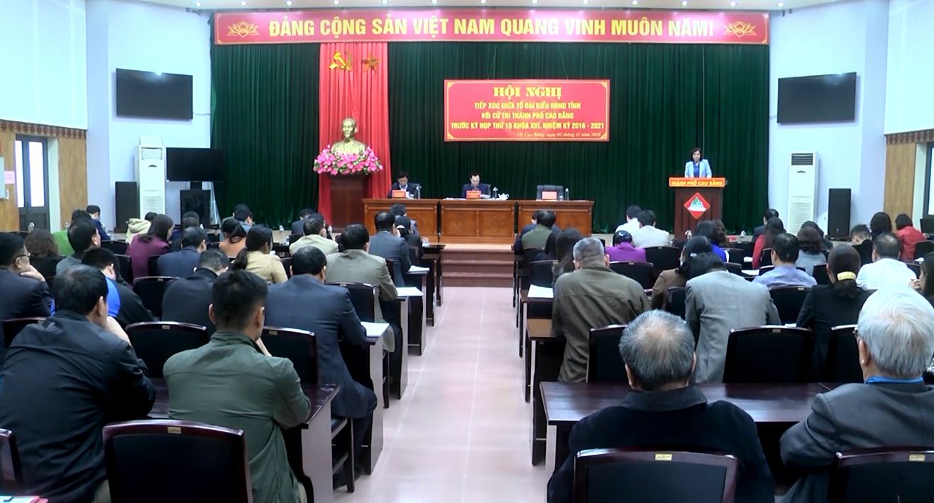 Đại biểu HĐND tỉnh tiếp xúc cử tri thành phố Cao Bằng trước Kỳ họp thứ 15 HĐND tỉnh khóa XVI, nhiệm kỳ 2016 - 2021.