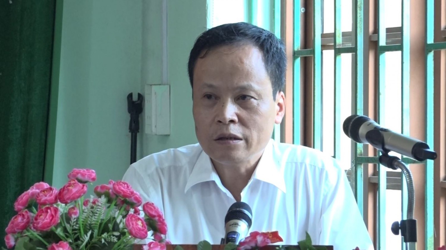 Phó Chủ tịch HĐND tỉnh Nông Thanh Tùng phát biểu tại Hội nghị TXCT xã Ngũ Lão.