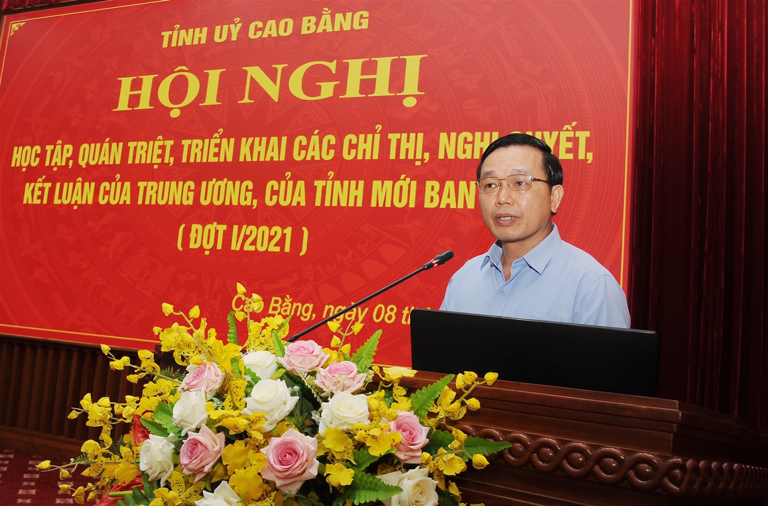 Phó Bí thư Thường trực Tỉnh ủy, Chủ tịch HĐND tỉnh Triệu Đình Lê phát biểu tại hội nghị.