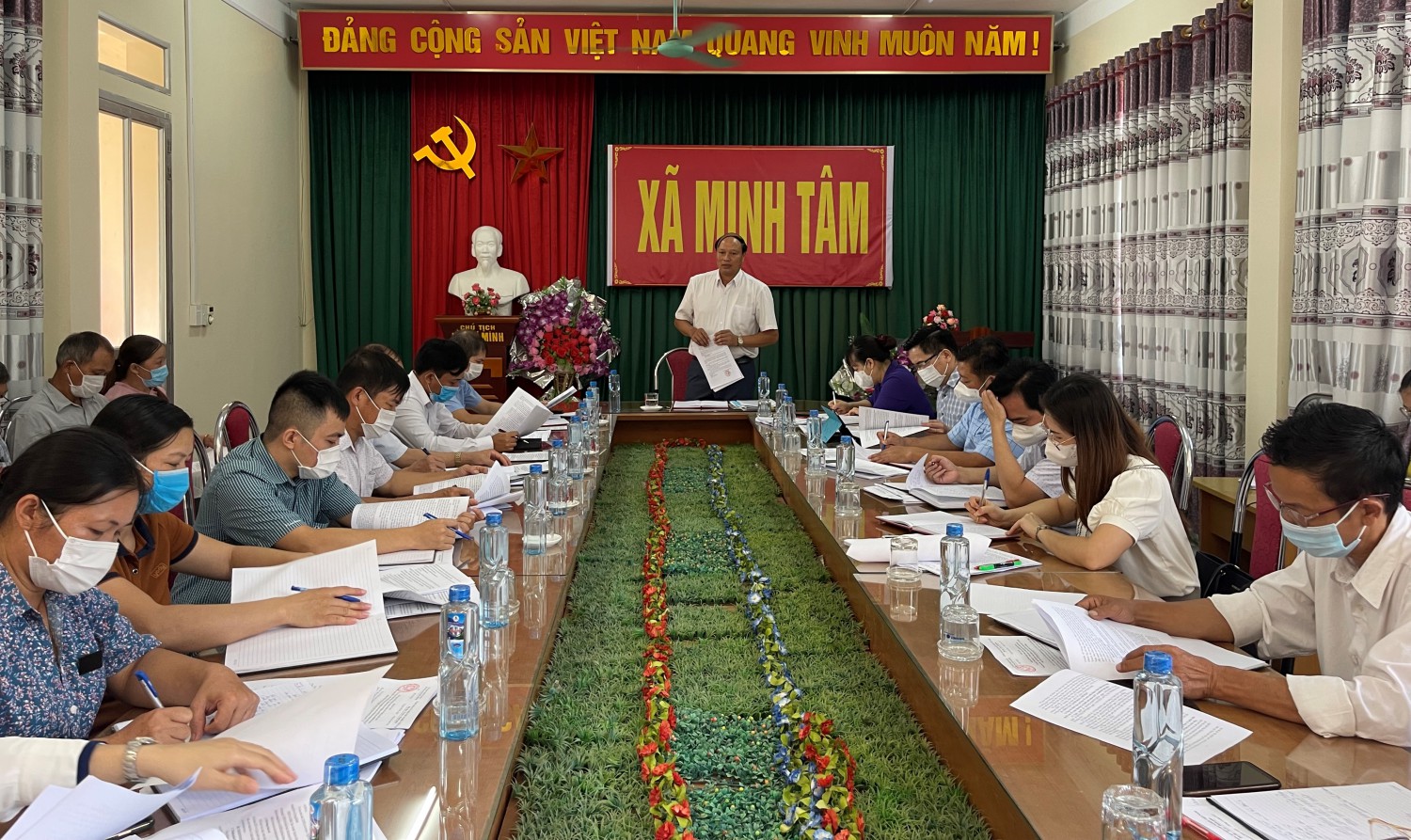 Đoàn khảo sát của Thường trực HĐND tỉnh làm việc tại xã Minh Tâm, huyện Nguyên Bình