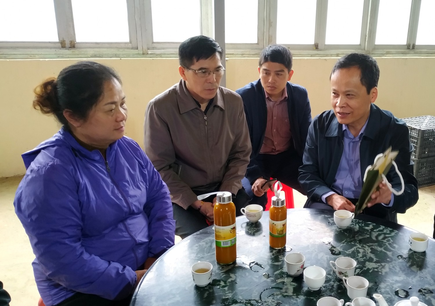 Đoàn giám sát tiếp thu kiến nghị của công ty, hợp tác xã trên địa bàn huyện Thạch An.