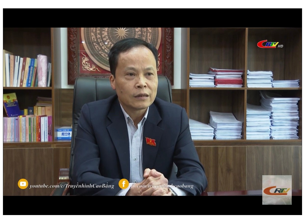 Phó Chủ tịch HĐND tỉnh Nông Thanh Tùng trả lời phỏng vấn Đài PT-TH tỉnh Cao Bằng
