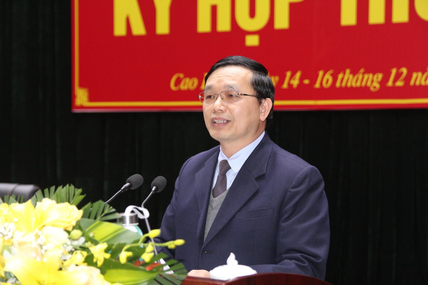 Phó Bí thư Thường trực Tỉnh ủy, Chủ tịch HĐND tỉnh Triệu Đình Lê phát biểu khai mạc kỳ họp thường lệ cuối năm 2021.