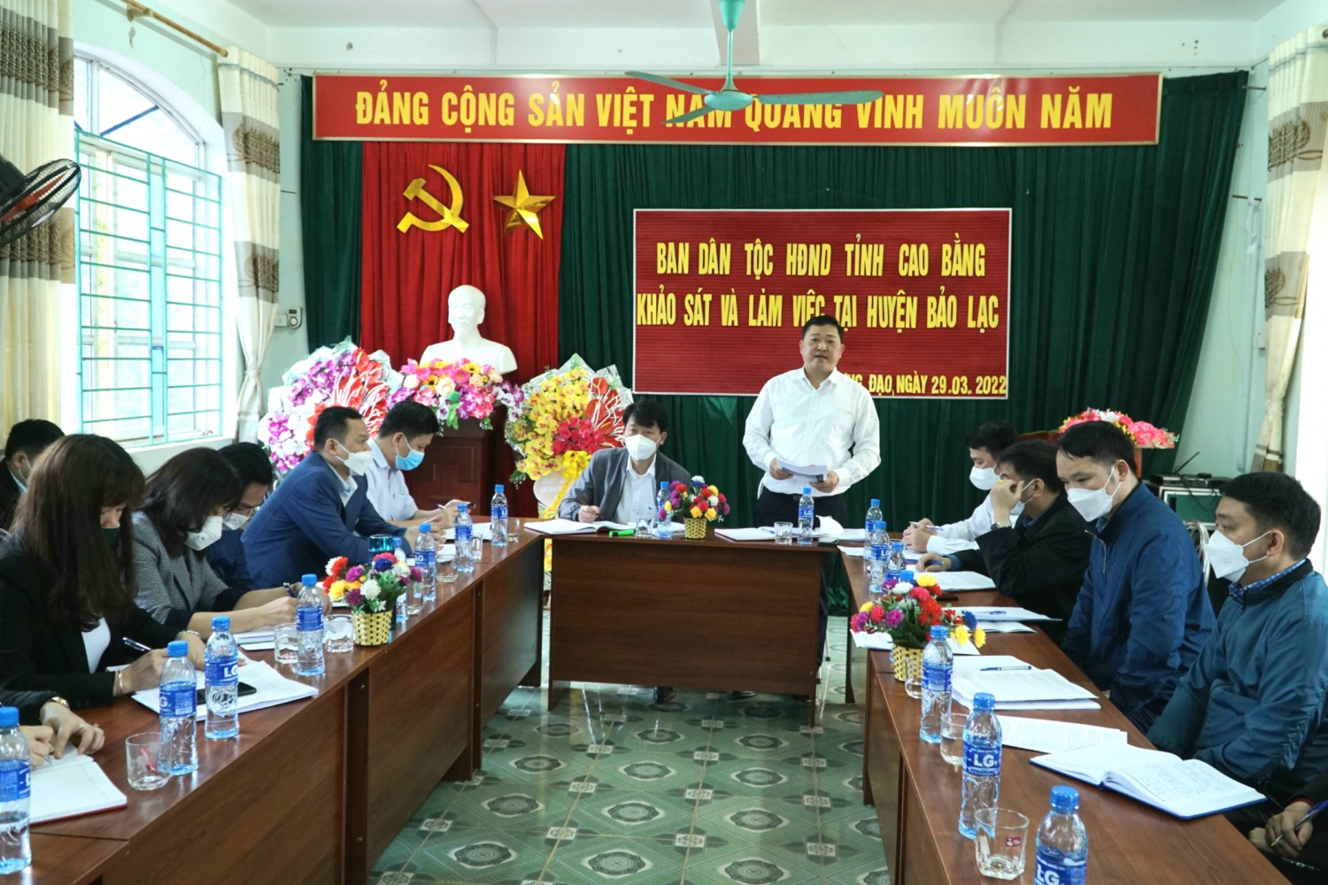 rưởng Ban Dân tộc HĐND tỉnh Bàn Quý Sơn phát biểu kết luận buổi khảo sát