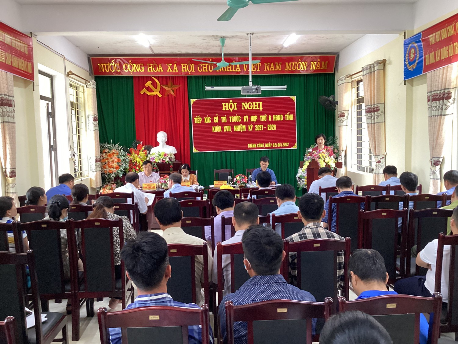 Đại biểu HĐND tỉnh đơn vị huyện Nguyên Bình tiếp xúc cử tri trước kỳ họp thứ 8