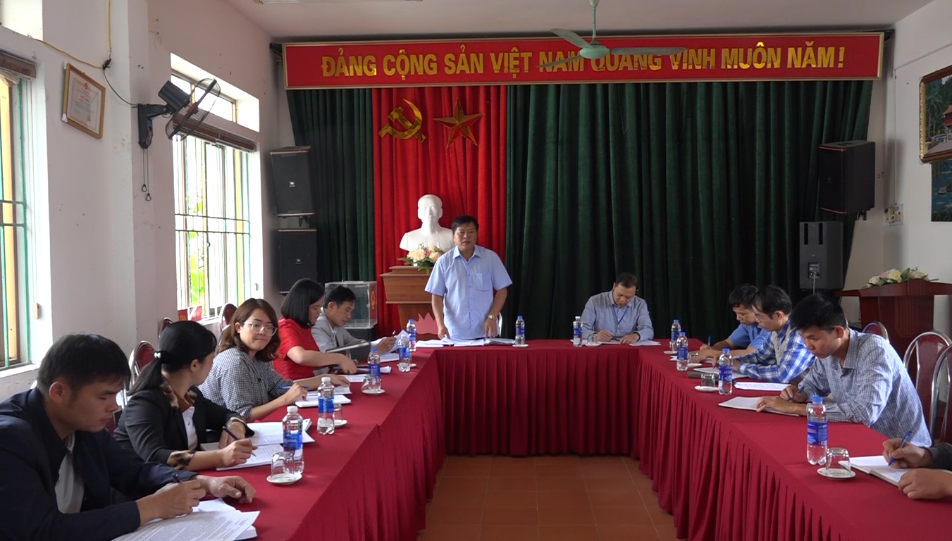 Thường trực HĐND huyện Thạch An giám sát về công tác triển khai kế hoạch phát triển kinh tế - xã hội tại các xã.