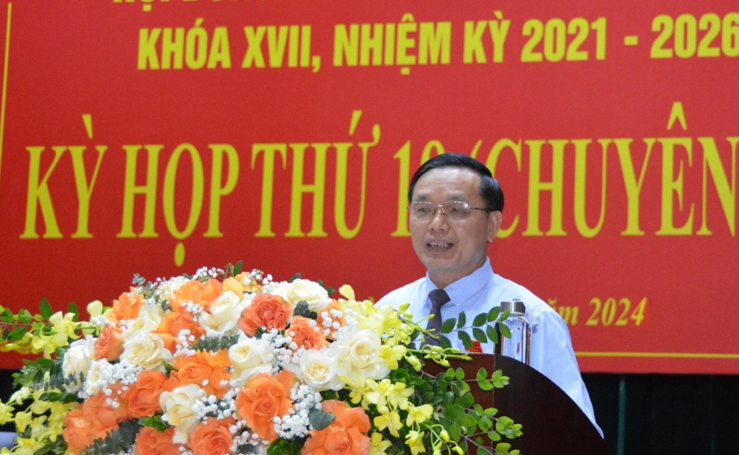 Phó Bí thư Thường trực Tỉnh ủy, Chủ tịch HĐND tỉnh Triệu Đình Lê phát biểu khai mạc kỳ họp