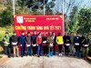 Quỹ Thiện tâm – Tập đoàn Vingroup cùng văn phòng HĐND tỉnh trao 100 suất quà Tết cho các hộ nghèo, khó khăn tại huyện Bảo Lạc