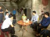 Đoàn thăm hỏi gia đình ông Triệu Văn Thành xóm Hùng Cầu, xã Thắng Lợi, hộ xây dựng nhà mới theo chính sách hỗ trợ xóa nhà tạm, nhà dột nát
