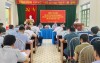 Các đại biểu dự hội nghị tiếp cử tri tại xã Ngũ Lão.