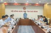 Chủ tịch HĐND tỉnh Bế Thanh Tịnh phát biểu tại cuộc họp.