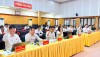 Các đại biểu biểu quyết thông qua nghị quyết tại kỳ họp