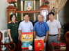 Phó Chủ tịch HĐND Lã Hoài Nam thăm, tặng quà ông Chu Sỹ Liên