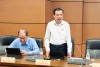 Đại biểu Bế Thanh Tịnh, Phó Bí thư Thường trực Tỉnh ủy, Trưởng Đoàn đại biểu Quốc hội tỉnh phát biểu tại tổ