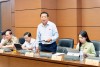 Đại biểu Trần Hồng Minh phát biểu tại phiên thảo luận Tổ 16