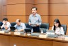 Đại biểu Bế Thanh Tịnh, Phó Bí thư Thường trực Tỉnh ủy, Trưởng Đoàn đại biểu Quốc hội tỉnh phát biểu thảo luận