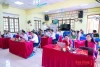 Các đại biểu biểu quyết thông qua nghị quyết tại kỳ họp.
