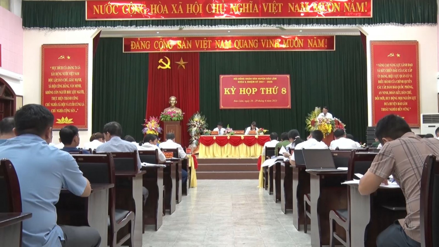 Kỳ họp thứ 8 HĐND huyện Bảo Lâm