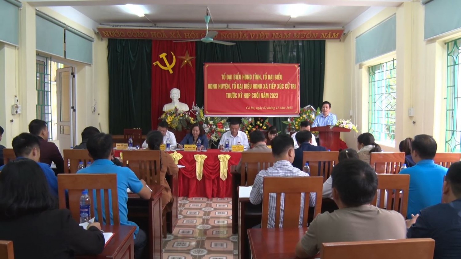 Đại biểu HĐND tỉnh và huyện Bảo Lạc tiếp xúc cử tri tại xã Cô Ba