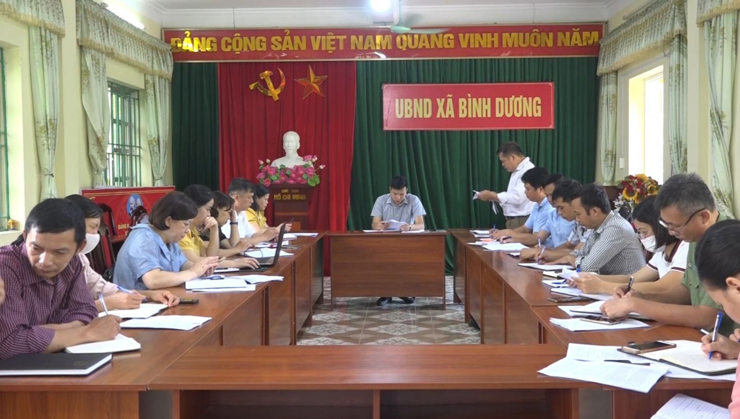Đoàn giám sát Ban Kinh tế - Xã hội HĐND huyện Hòa An giám sát tình hình thực hiện phát triển kinh tế - xã hội tại xã Bình Dương