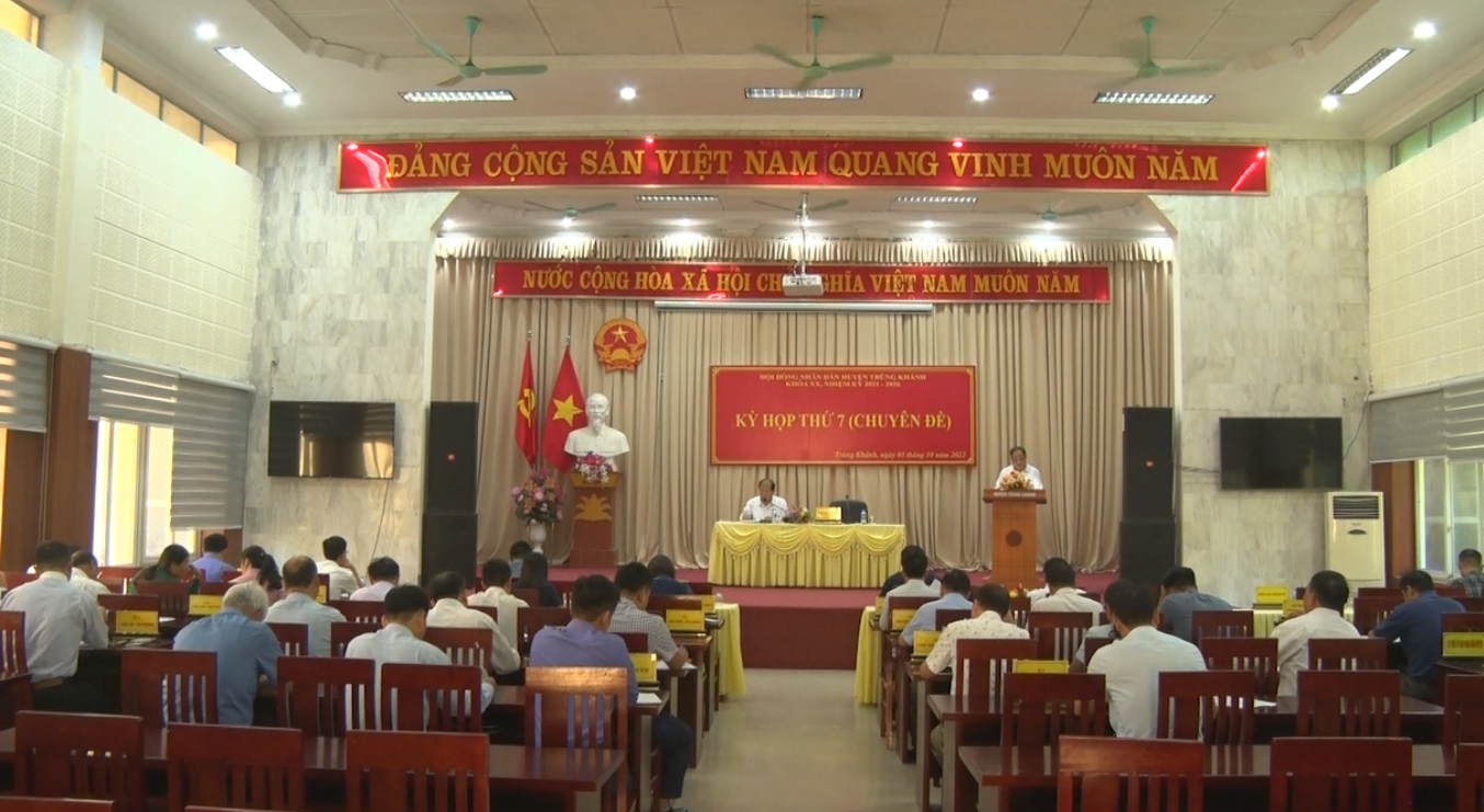 Kỳ họp thứ 7 HĐND huyện Trùng Khánh khóa XX, nhiệm kỳ 2021 - 2026.