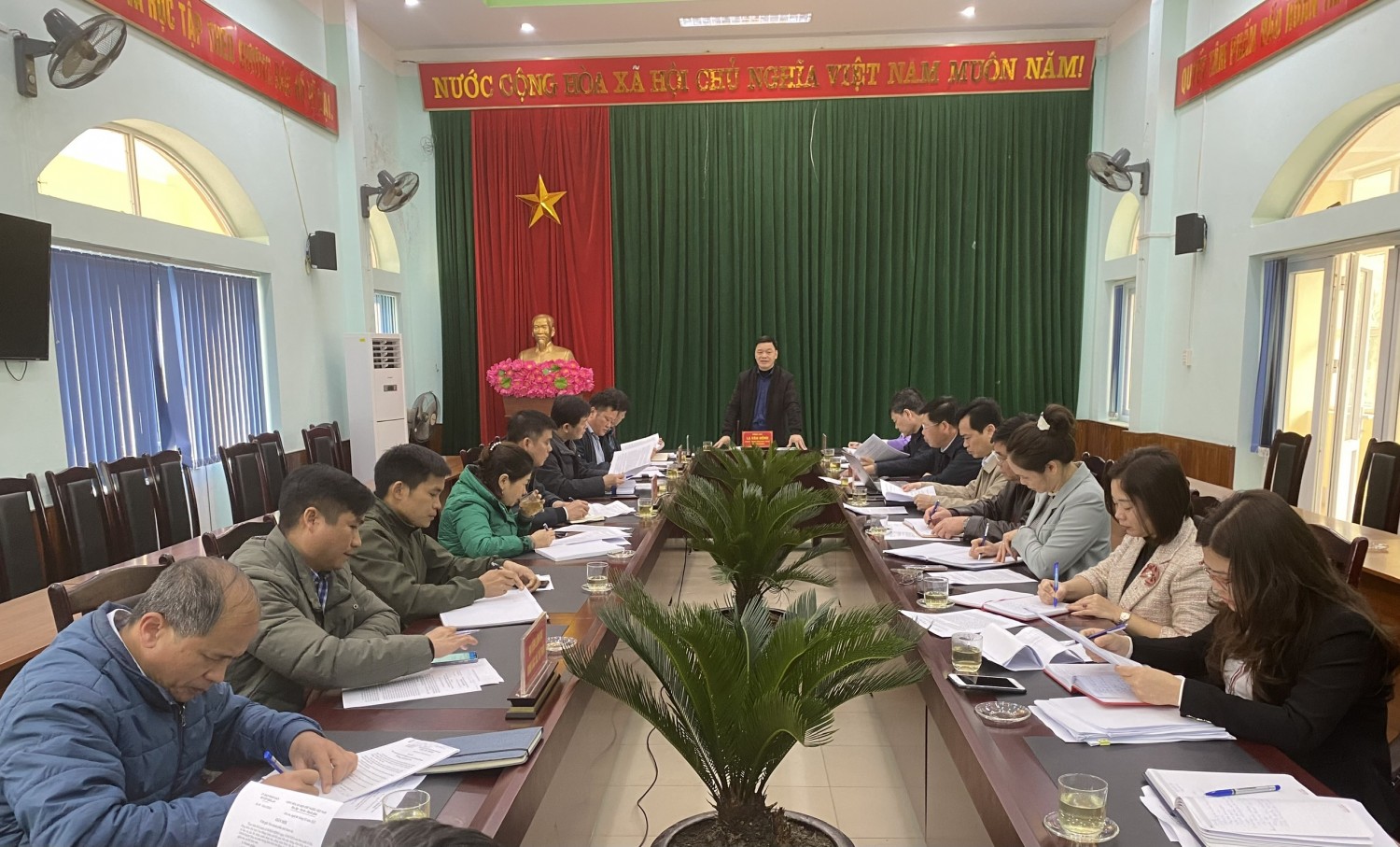 Trưởng Ban Kinh tế - Ngân sách HĐND tỉnh La Văn Hồng phát biểu tại buổi giám sát