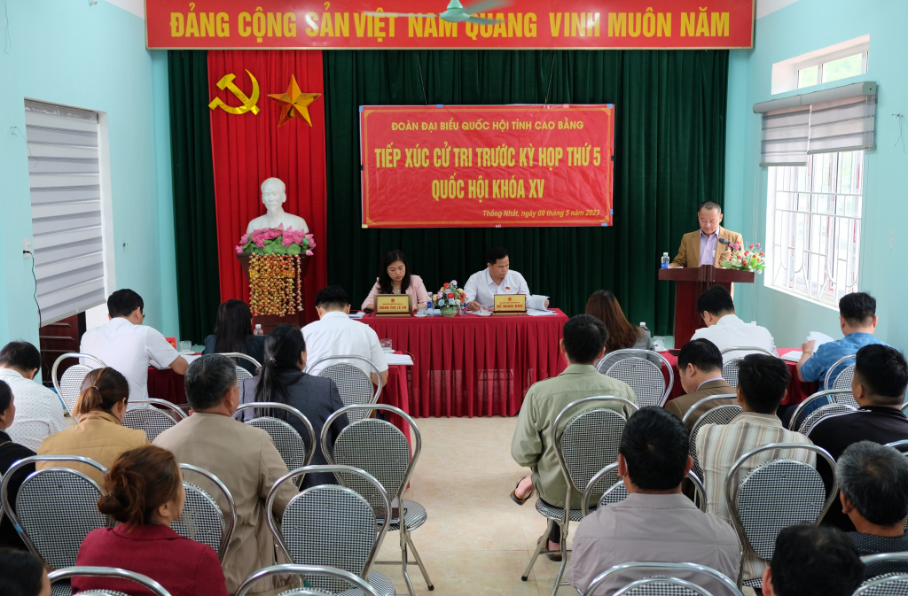 Đoàn đại biểu Quốc hội tỉnh tiếp xúc cử tri tại xã Thống Nhất (Hạ Lang).