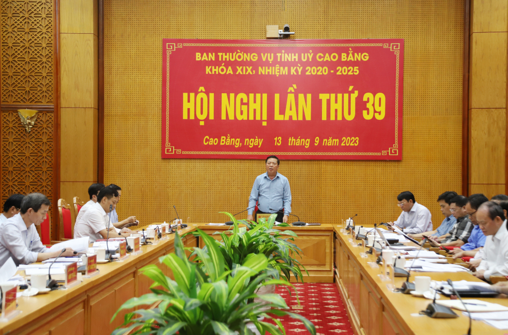 Bí thư Tỉnh ủy Trần Hồng Minh phát biểu kết luận hội nghị.