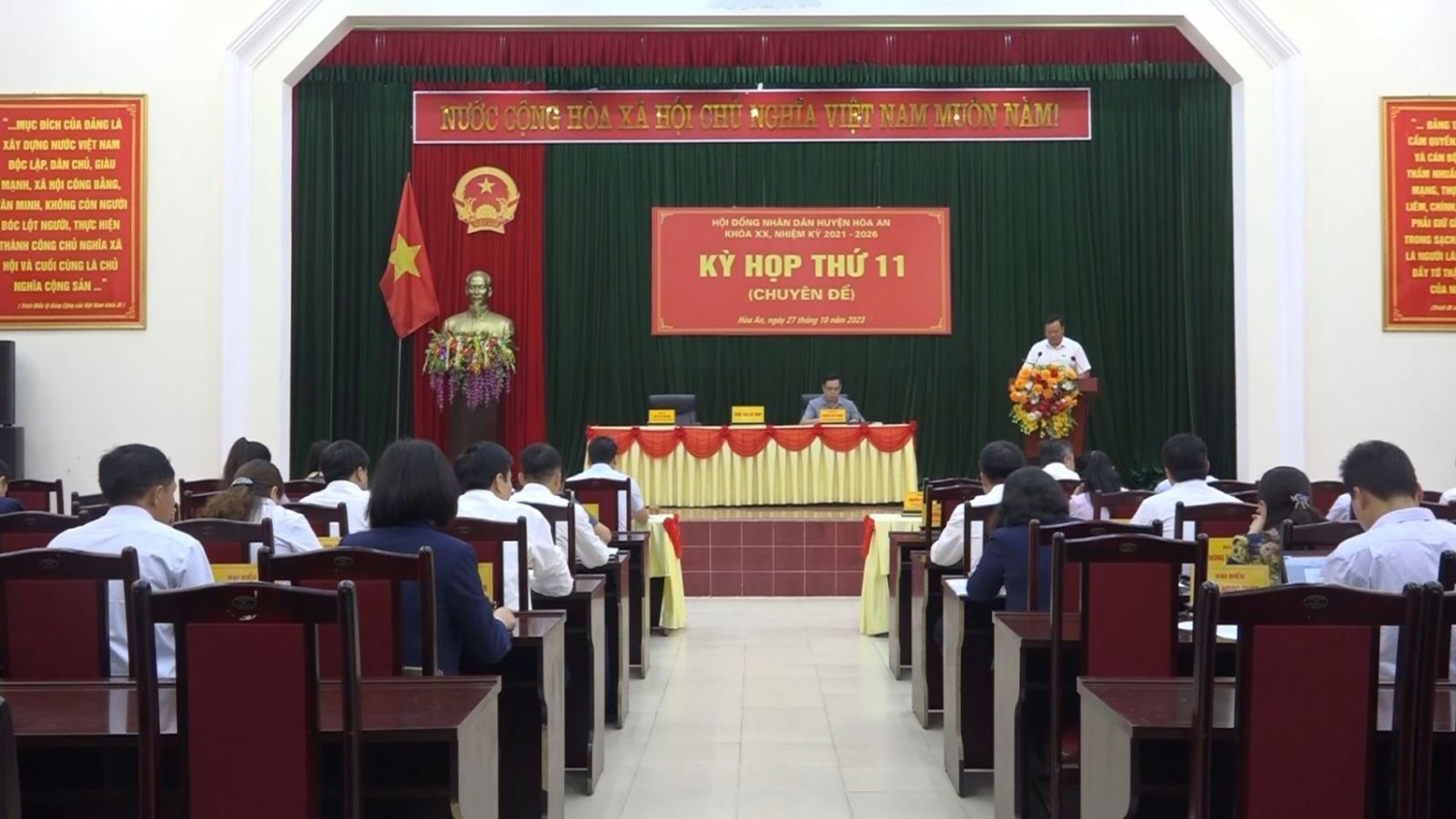 Kỳ họp thứ 11 HĐND huyện Hòa An khóa XX, nhiệm kỳ 2021 - 2026.