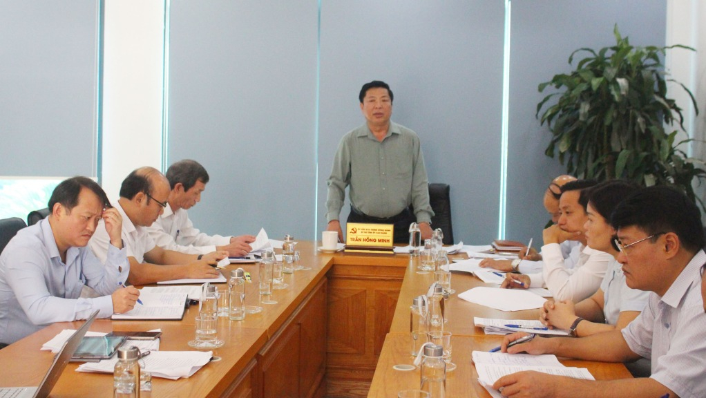 Bí thư Tỉnh ủy, Trưởng Đoàn ĐBQH Trần Hồng Minh tiếp công dân