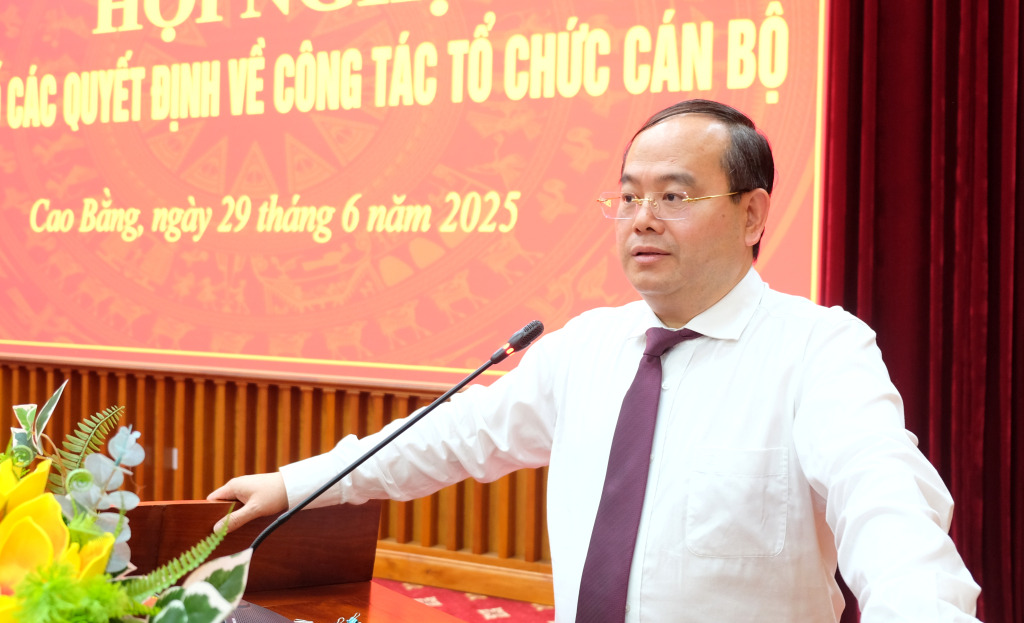 Bí thư Tỉnh ủy Quản Minh Cường phát biểu chỉ đạo hội nghị.