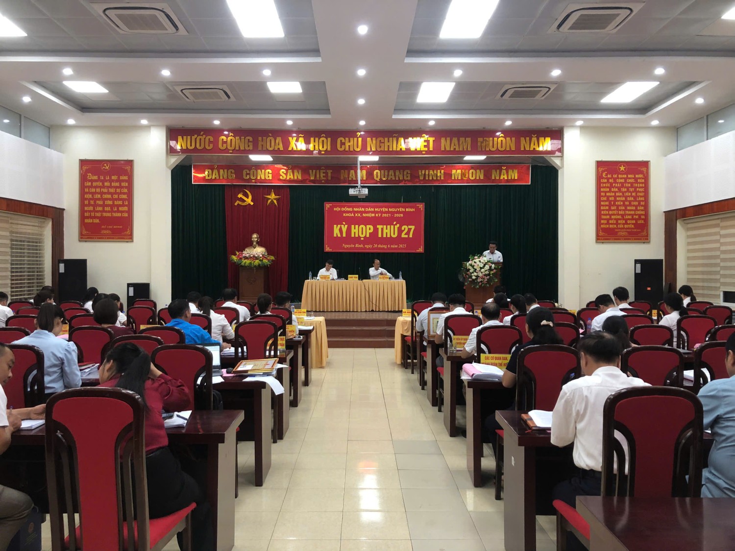 Toàn cảnh Kỳ họp thứ 27 HĐND huyện Nguyên Bình
