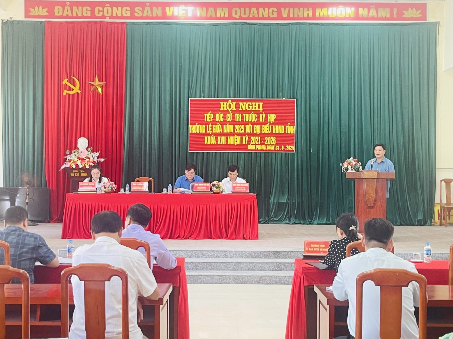 Toàn cảnh TXCT trước kỳ họp (thường lệ) giữa năm 2025 tại xã Đình Phong