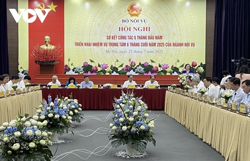 Hội nghị sơ kết công tác 6 tháng đầu năm và triển khai nhiệm vụ công tác 6 tháng cuối năm 2025 của ngành Nội vụ.
