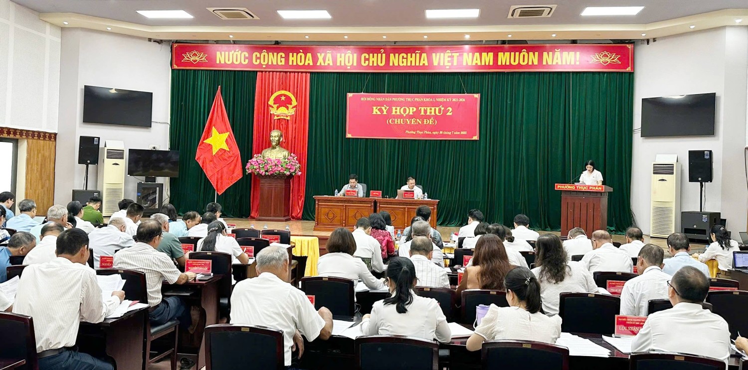 Toàn cảnh kỳ họp HĐND phường Thục Phán