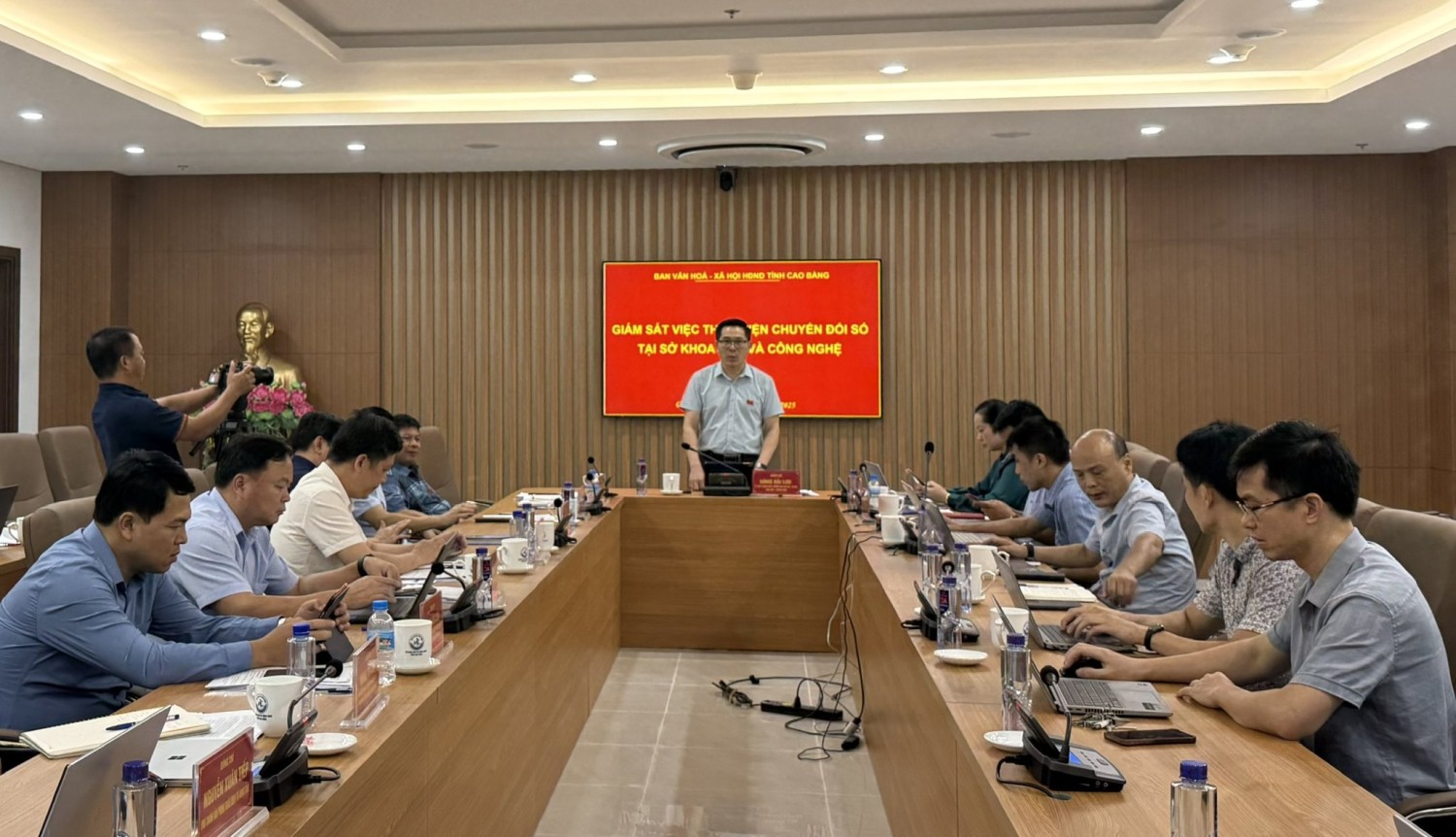 Ban Văn hóa - Xã hội giám sát việc thực hiện chuyển đổi số tại sở Khoa học - Công nghệ