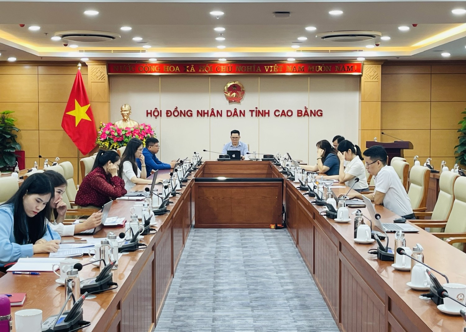 Các đại biểu dự Hội nghị trực tuyến tại điểm cầu Đảng bộ HĐND tỉnh