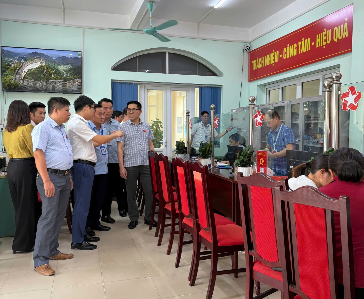 Ban Văn hóa - Xã hội giám sát việc thực hiện chuyển đổi số tại xã Hoà An