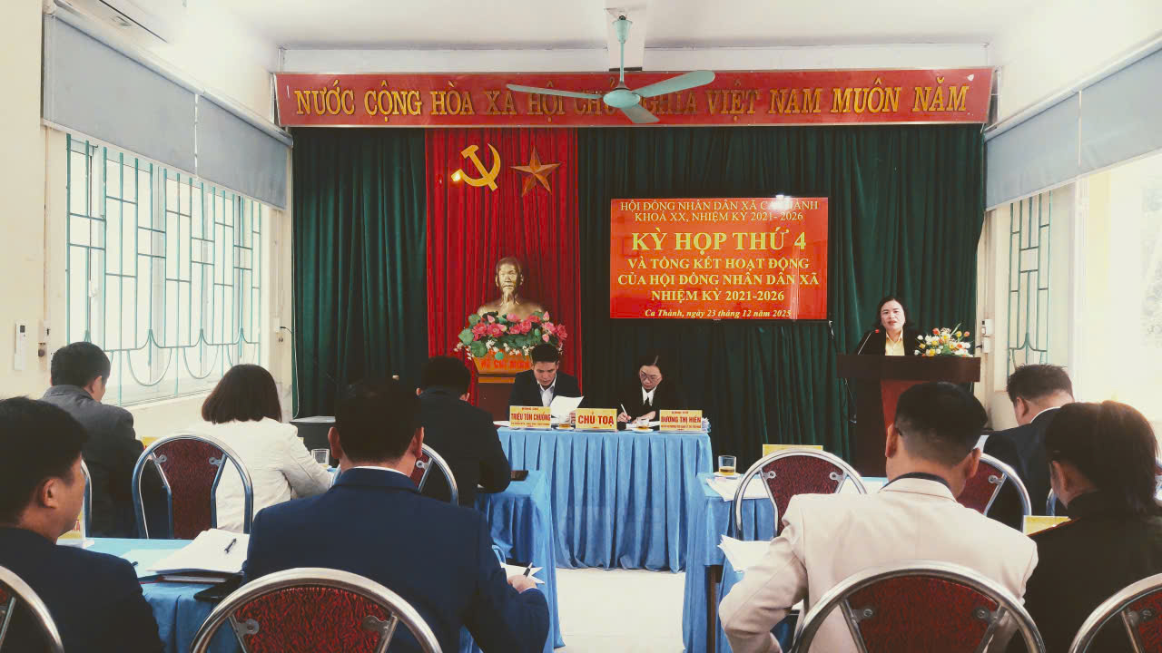 Đồng chí Mạc Thanh Tâm, Phó Trưởng ban Kinh tế - Ngân sách HĐND tỉnh phát biểu chỉ đạo tại kỳ họp