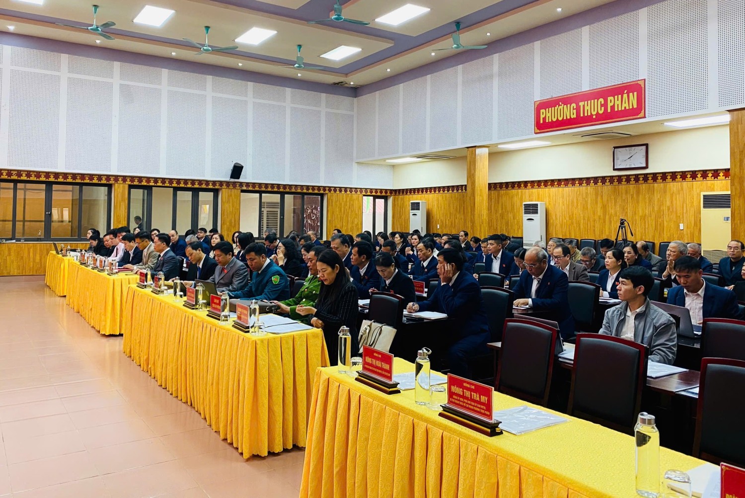 Toàn cảnh kỳ họp