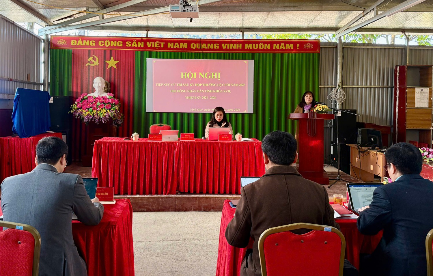 Toàn cảnh Hội nghị TXCT tại xã Vinh Quý