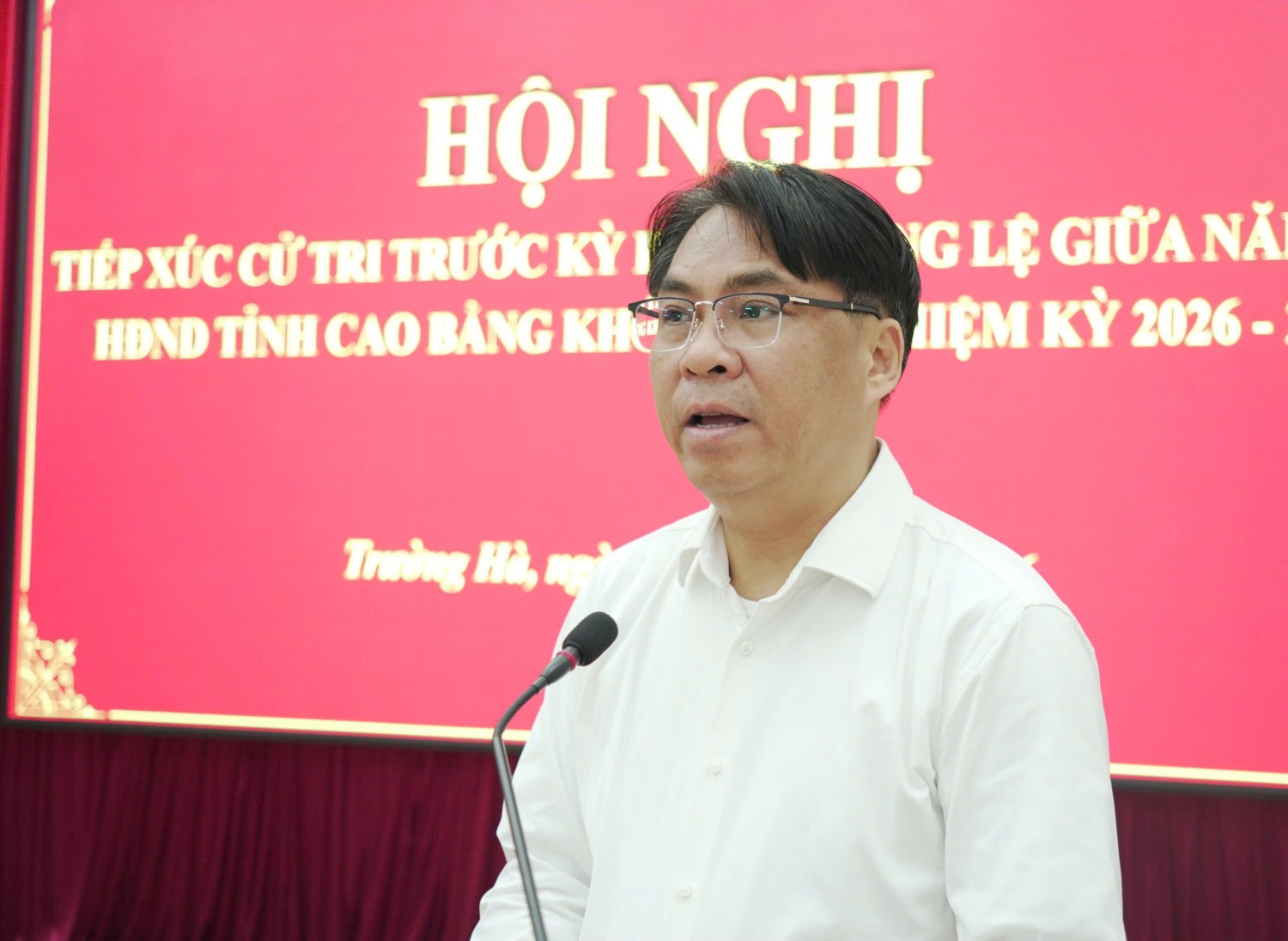 Bí thư Tỉnh ủy, Chủ tịch HĐND tỉnh Phan Thăng An phát biểu tại hội nghị TXCT