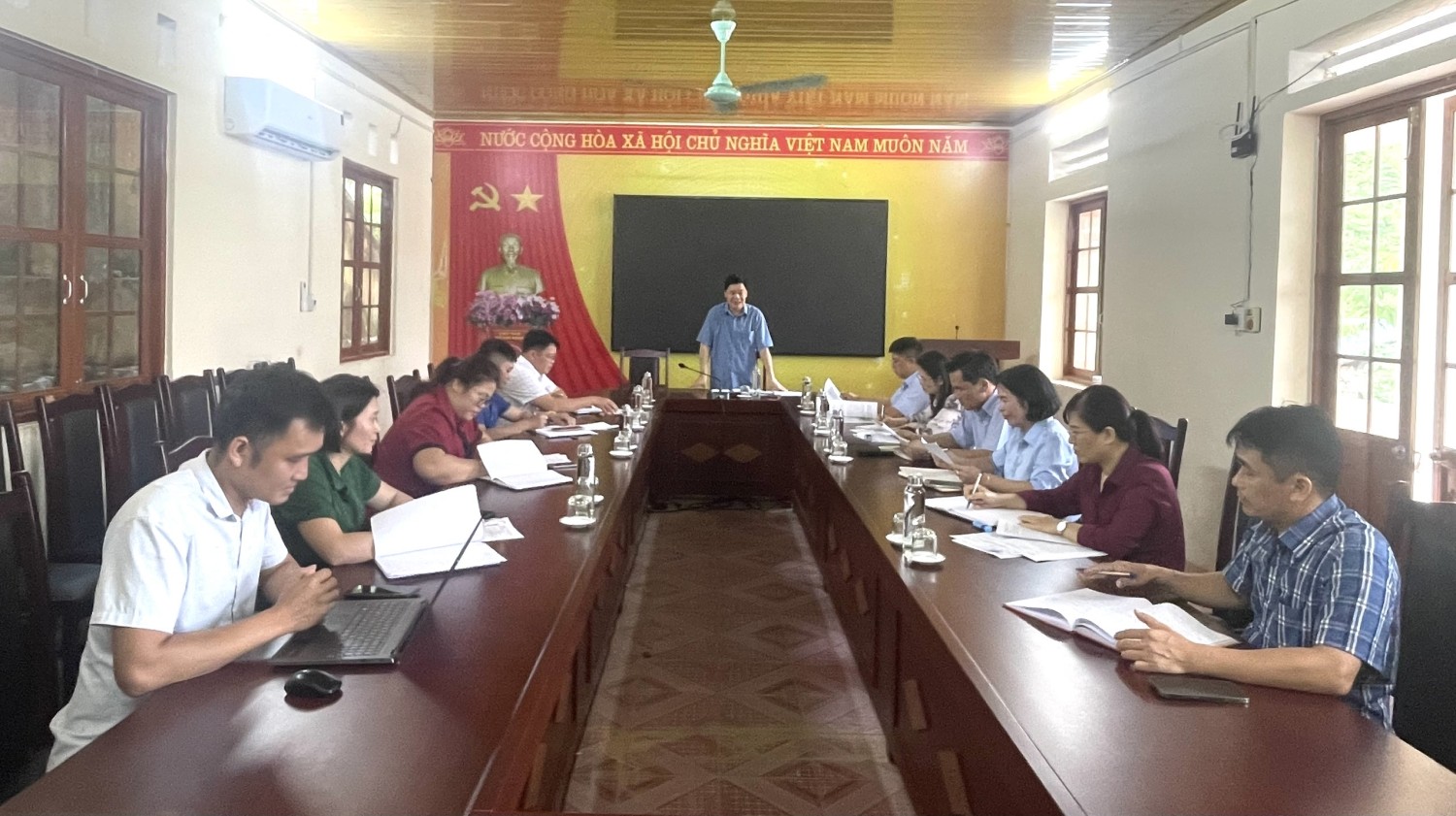 Đoàn khảo sát làm việc tại xã Cần Yên