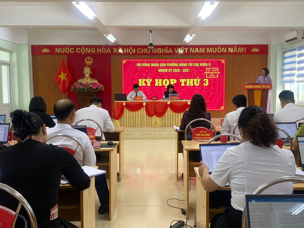 Toàn cảnh kỳ họp
