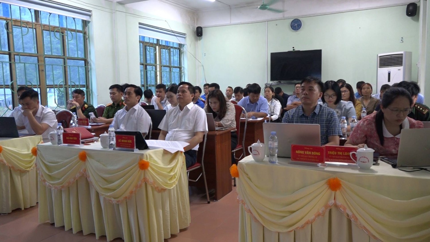 Các đại biểu dự Hội nghị