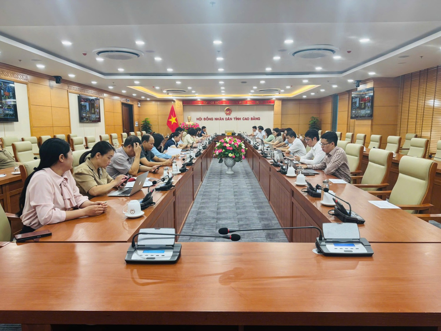 Các đại biểu dự Hội nghị