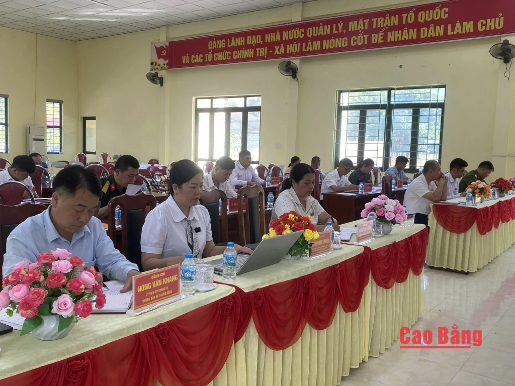 Các đại biểu dự kỳ họp
